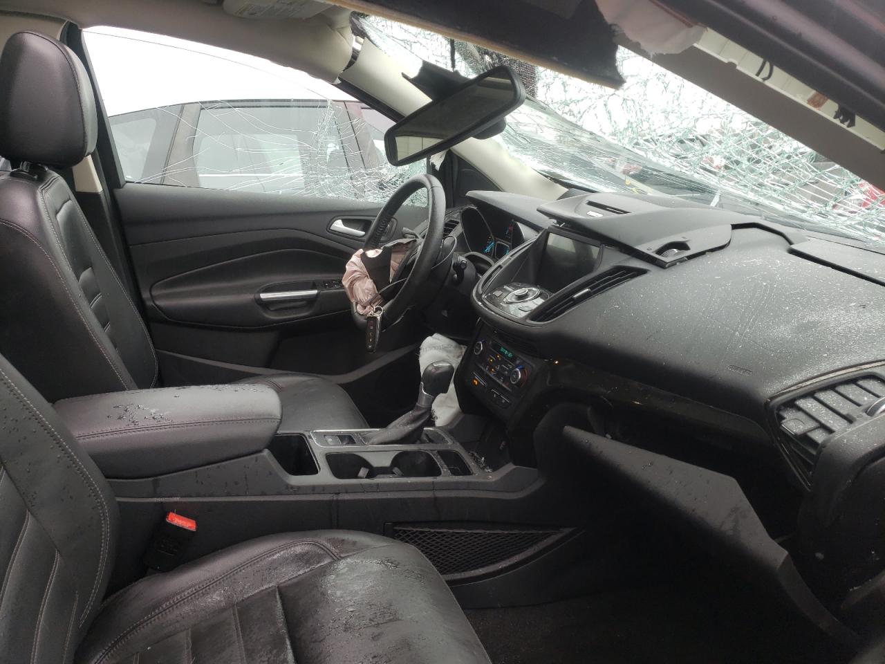 Photo 5 from auction – 2017 FORD ESCAPE TIT with VIN 1FMCU9J92HUE42491
