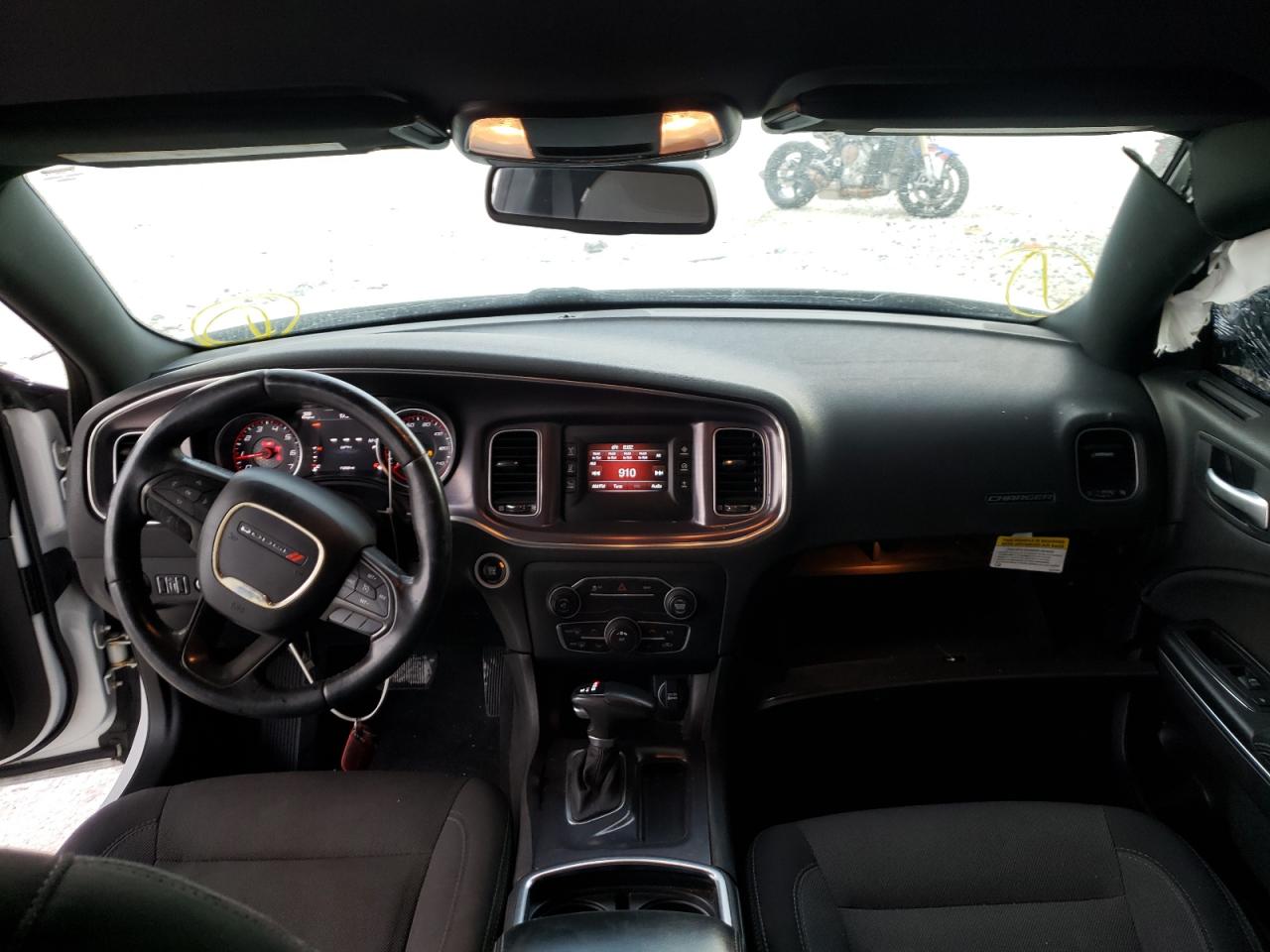 Photo 9 from auction – 2015 DODGE CHARGER SE with VIN 2C3CDXBG5FH737630