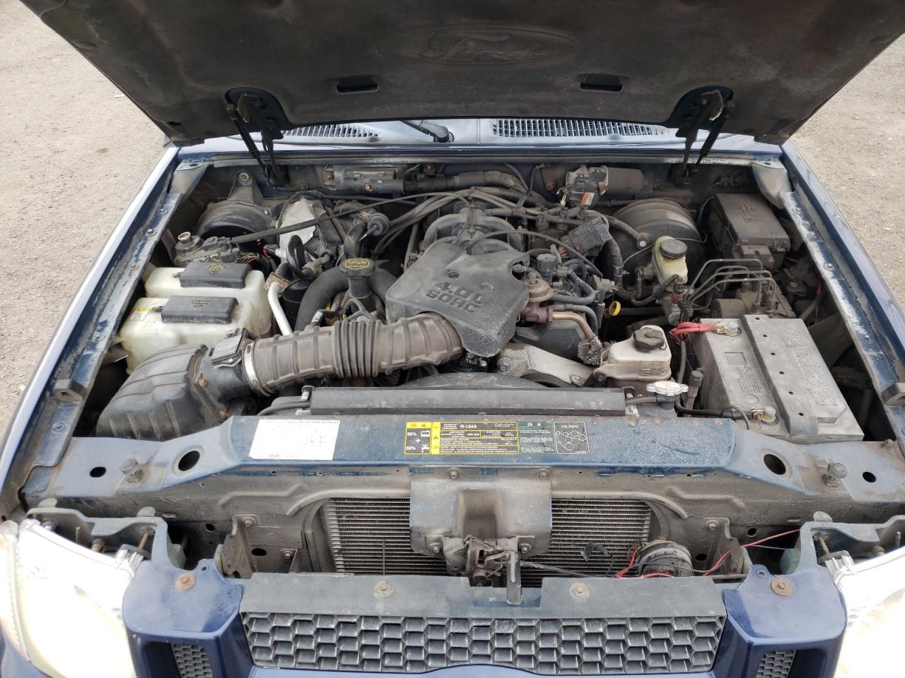 Photo 7 from auction – 2004 FORD EXPLORER S with VIN 1FMZU77K24UC03719