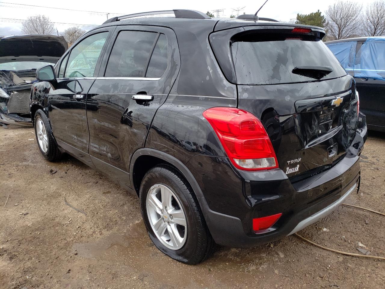 Photo 3 from auction – 2019 CHEVROLET TRAX 1LT with VIN KL7CJLSB2KB912269