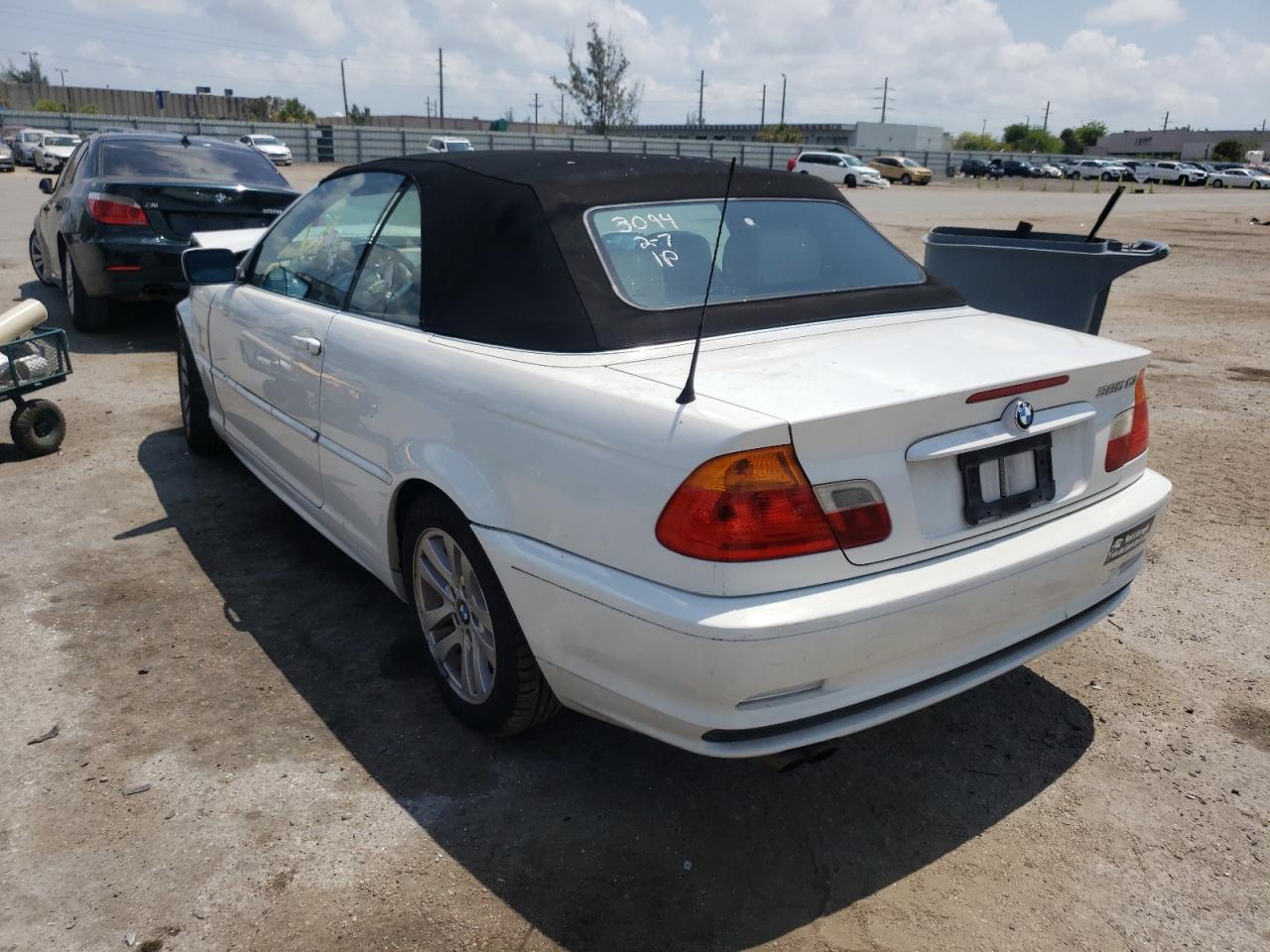 Photo 3 from auction – 2001 BMW 325 CI with VIN WBABS33481JY53094