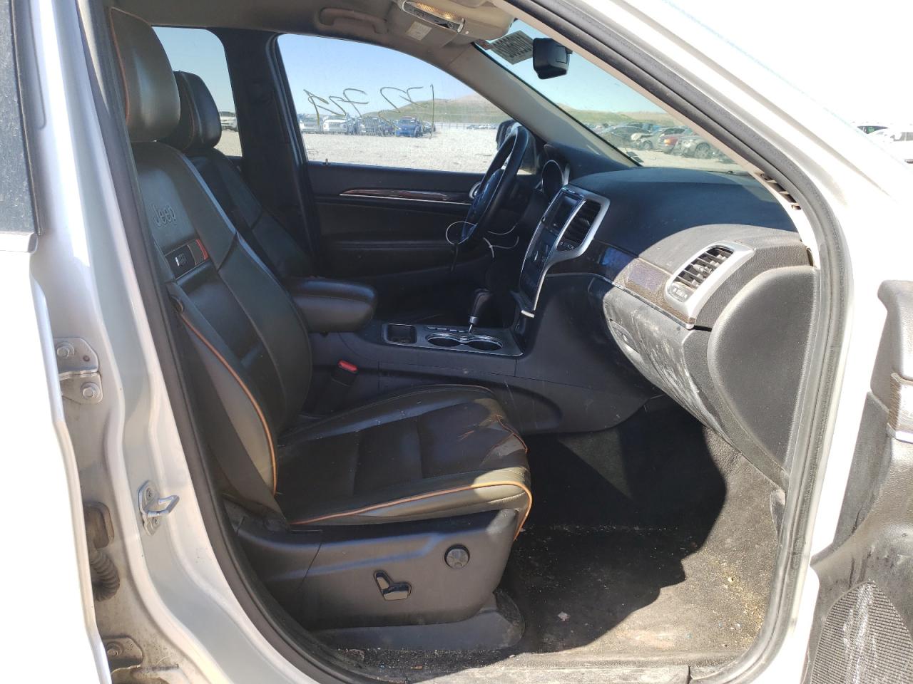 Photo 5 from auction – 2011 JEEP GRAND CHER with VIN 1J4RR4GG5BC675488