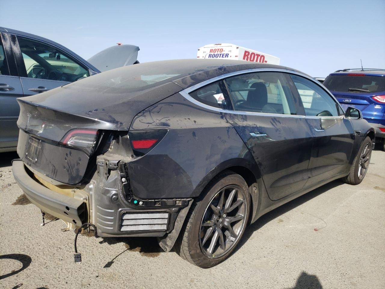 Photo 4 from auction – 2018 TESLA MODEL 3 with VIN 5YJ3E1EB9JF077211