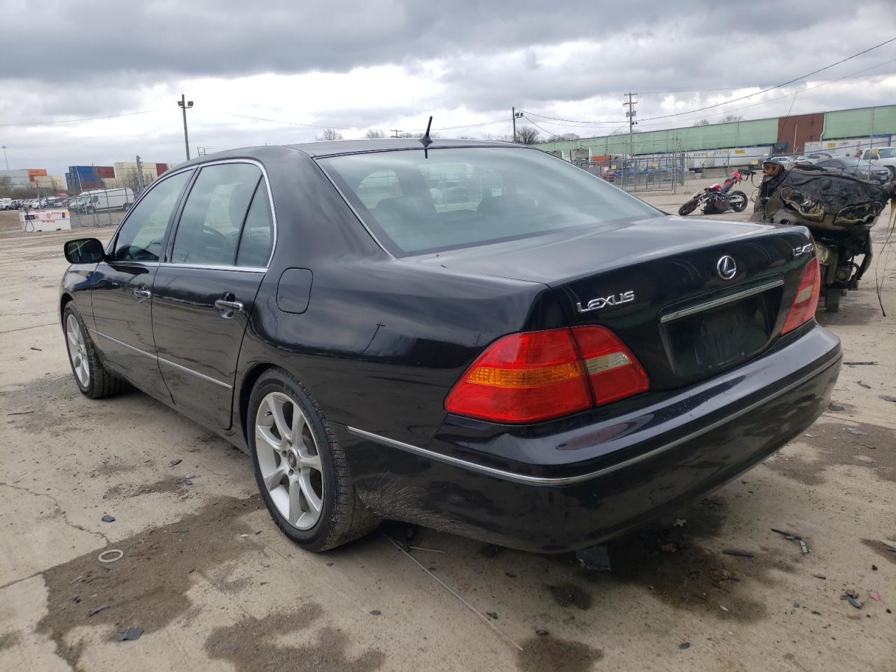 Photo 3 from auction – 2001 LEXUS LS 430 with VIN JTHBN30F310046728