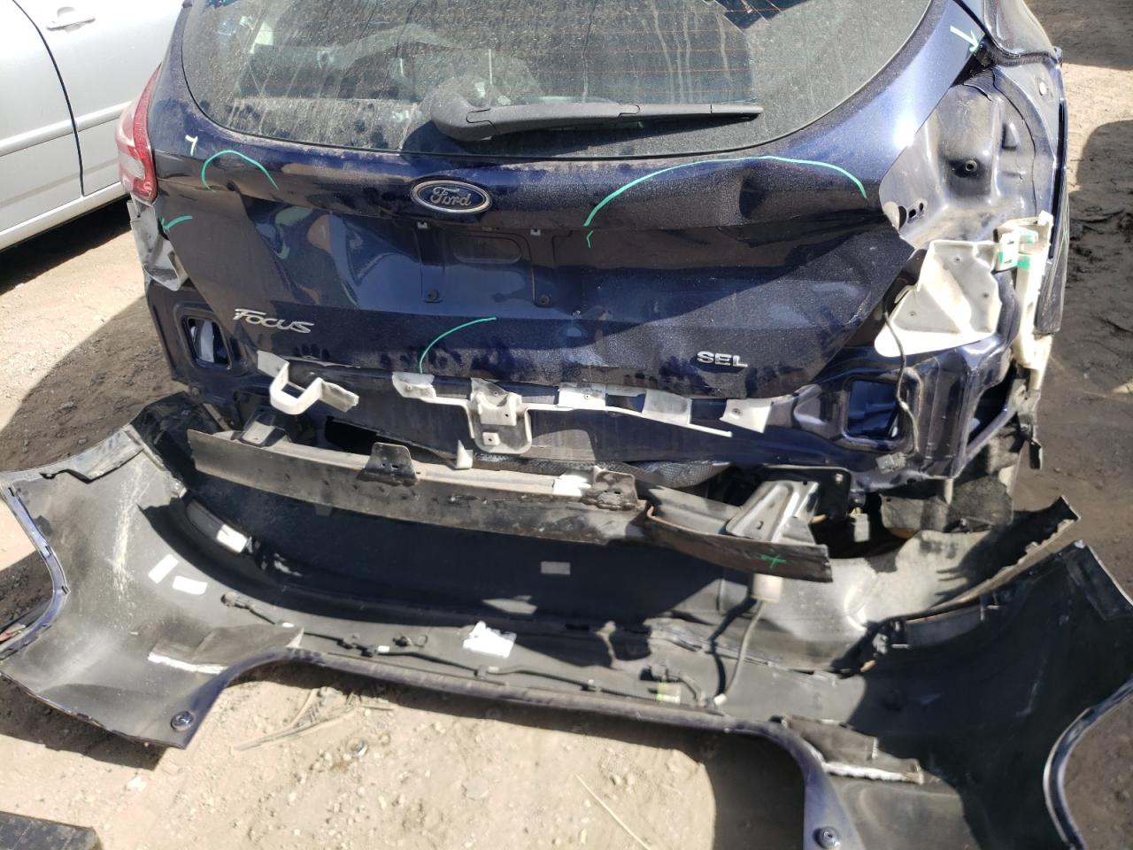 صورة رقم 9 من المزاد - 2017 FORD FOCUS SEL مع VIN 1FADP3M26HL230605