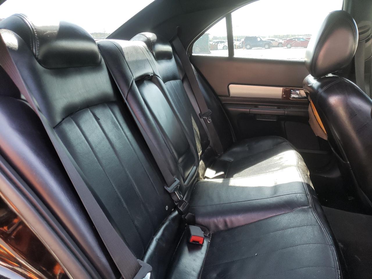 Photo 6 from auction – 2005 LINCOLN LS with VIN 1LNHM87A35Y614436