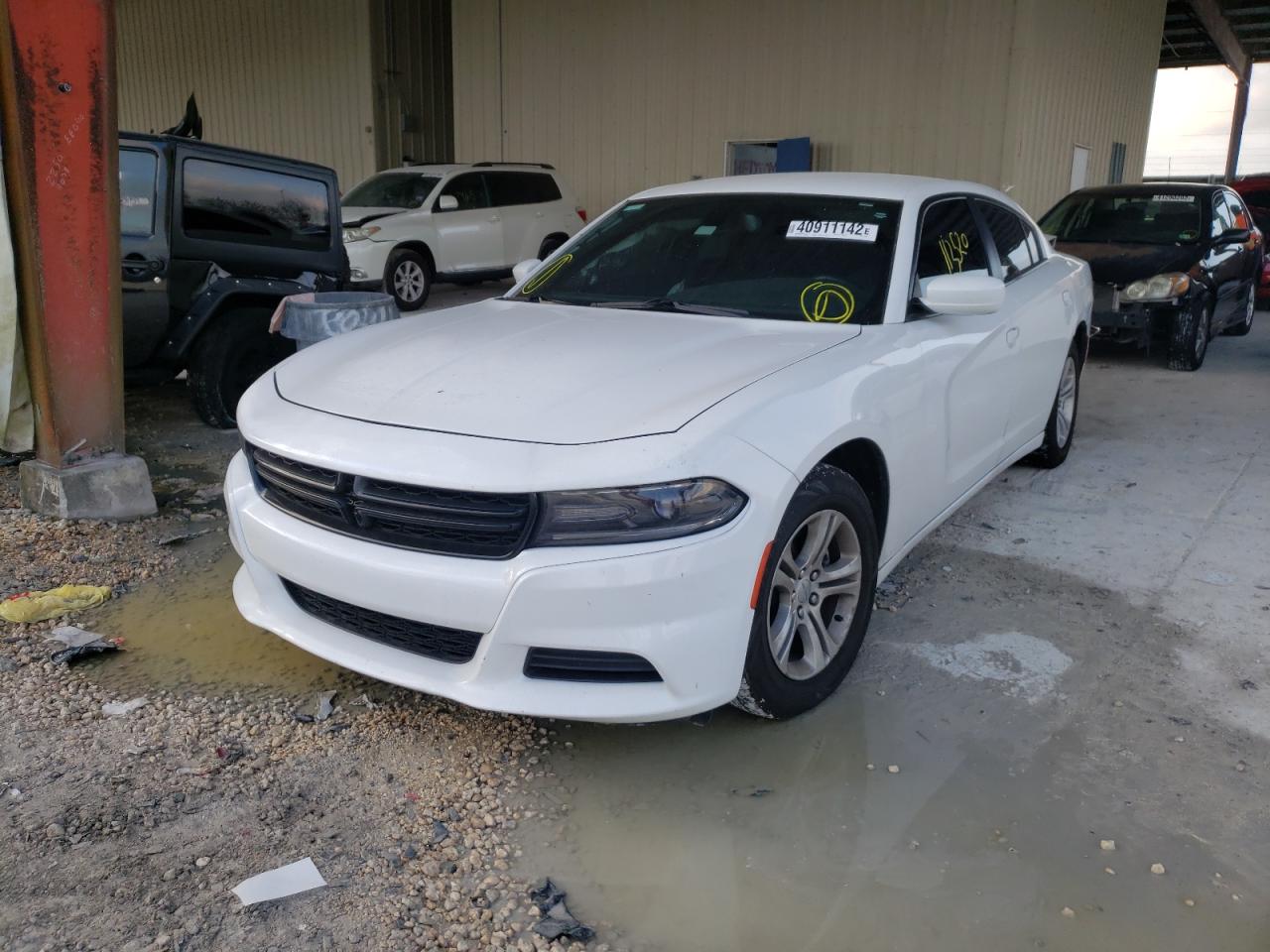 Photo 2 from auction – 2015 DODGE CHARGER SE with VIN 2C3CDXBG5FH737630