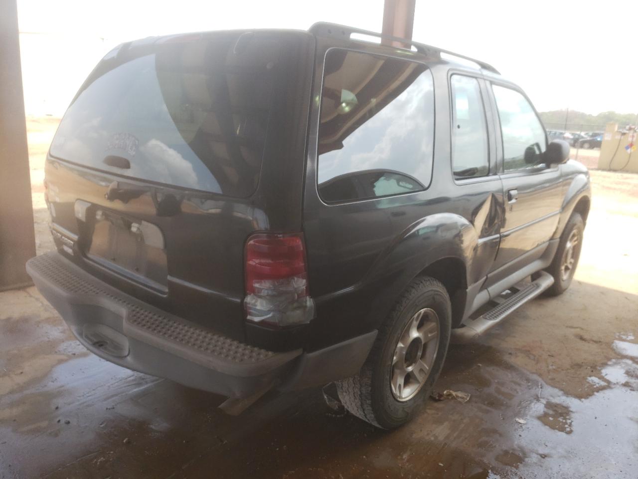 Photo 4 from auction – 2001 FORD EXPLORER S with VIN 1FMYU60EX1UC65049