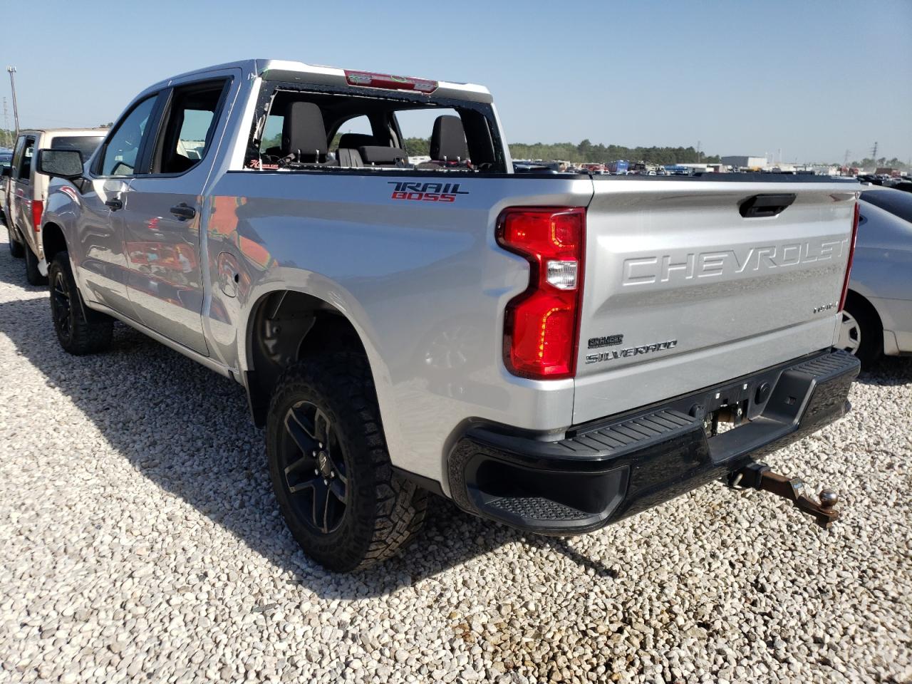 Photo 3 from auction – 2019 CHEVROLET SILVERADO with VIN 3GCPYCEHXKG103707