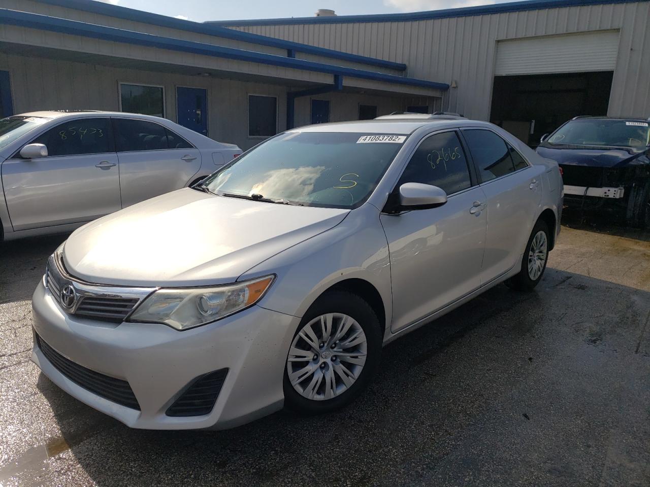 Photo 2 from auction – 2014 TOYOTA CAMRY L with VIN 4T1BF1FK4EU844253