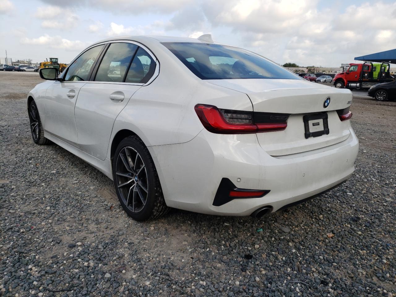 Photo 3 from auction – 2020 BMW 330I with VIN 3MW5R1J04L8B25476