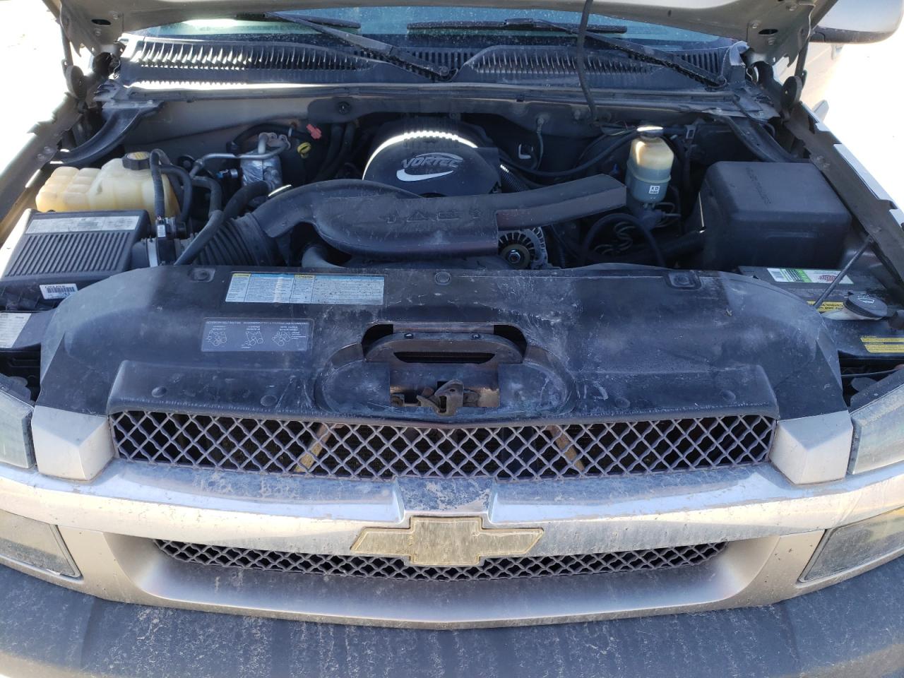 Photo 7 from auction – 2002 CHEVROLET AVALANCHE with VIN 3GNEK13TX2G123838