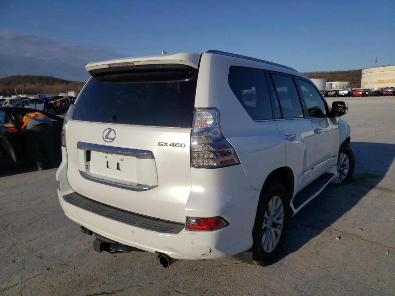 Photo 4 from auction – 2014 LEXUS GX 460 with VIN JTJBM7FX6E5069681
