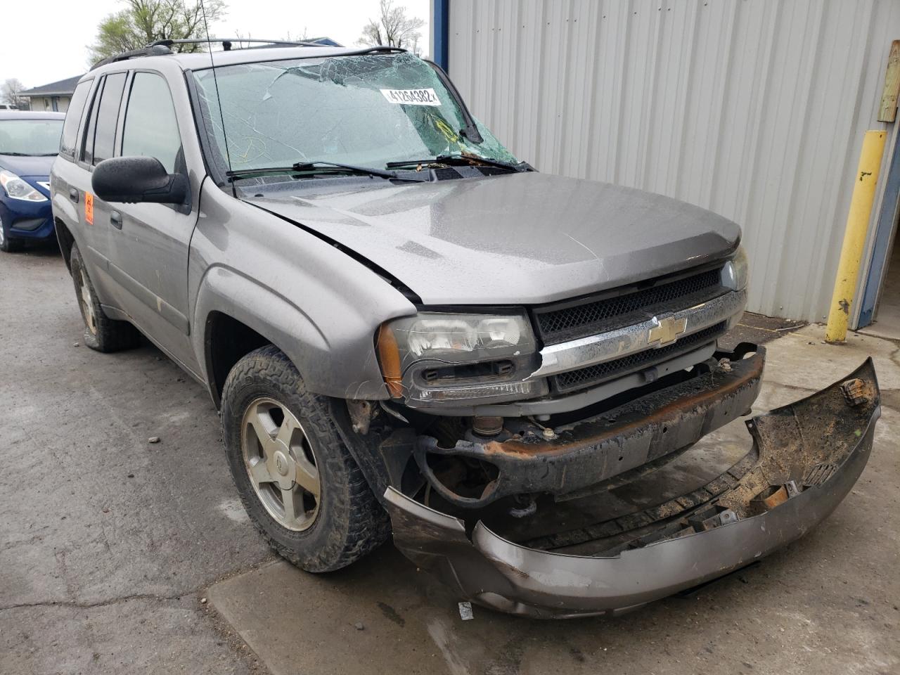 Photo 1 from auction – 2005 CHEVROLET TRAILBLAZE with VIN 1GNDT13S252370333