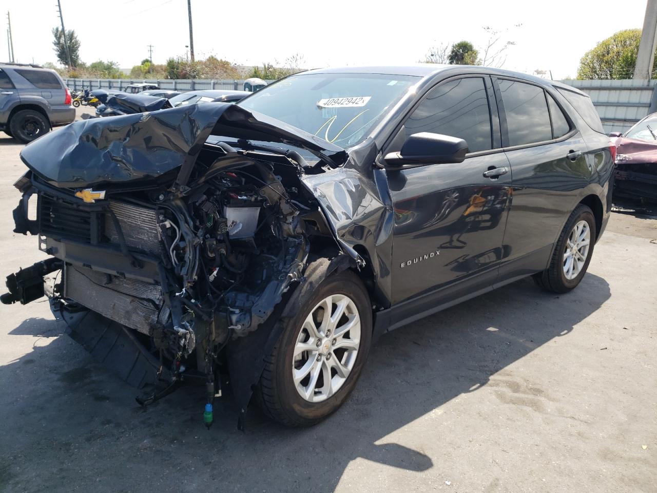 Photo 2 from auction – 2018 CHEVROLET EQUINOX LS with VIN 2GNAXHEV0J6127611