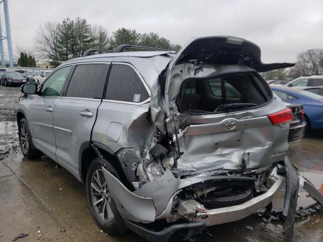 Photo 3 from auction – 2017 TOYOTA HIGHLANDER with VIN 5TDJZRFH5HS401046