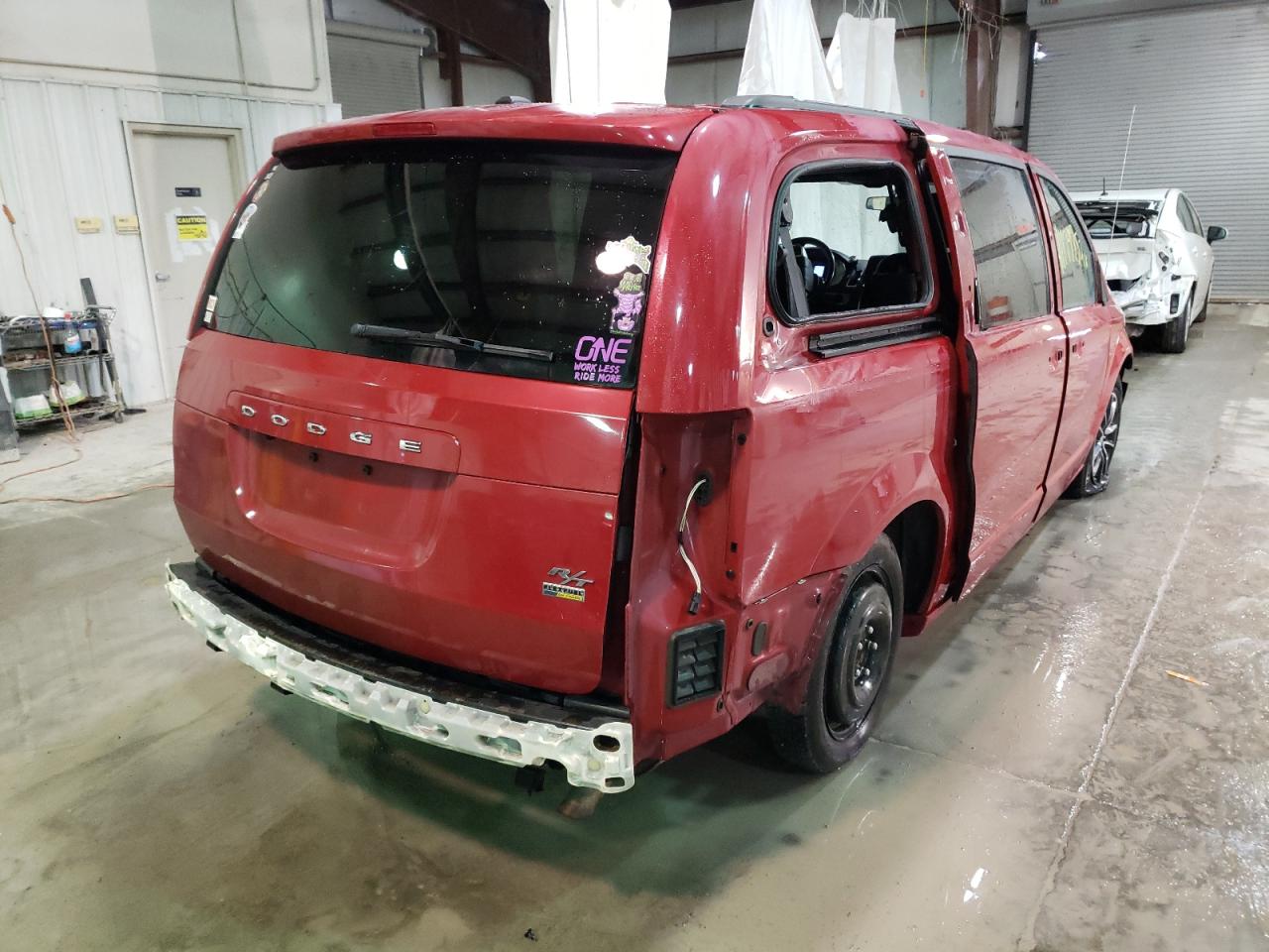 Photo 4 from auction – 2016 DODGE GRAND CARA with VIN 2C4RDGEG6GR234914