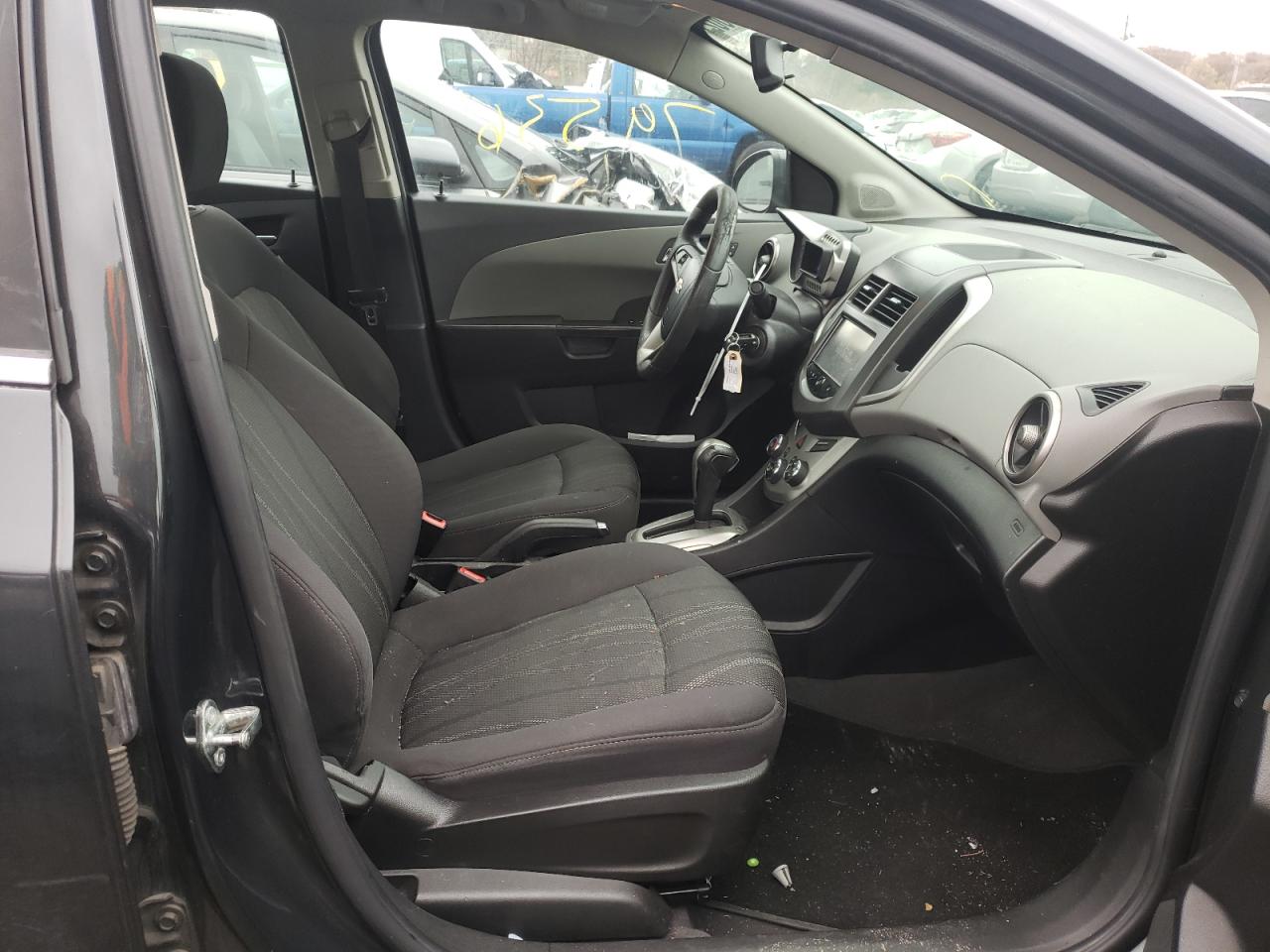 Photo 5 from auction – 2015 CHEVROLET SONIC LT with VIN 1G1JC5SG7F4158929