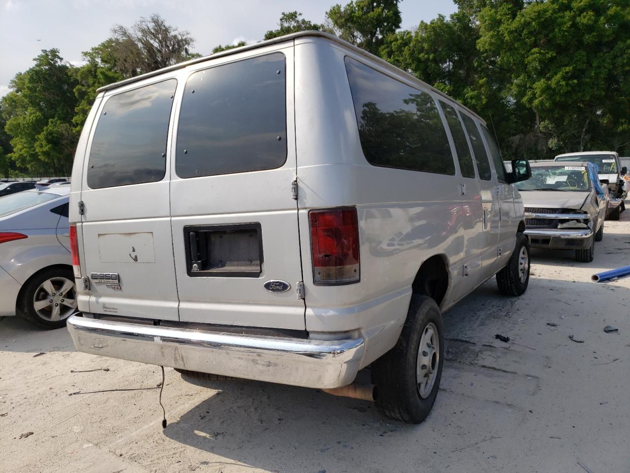 Photo 4 from auction – 2007 FORD ECONOLINE with VIN 1FBNE31L57DA46903