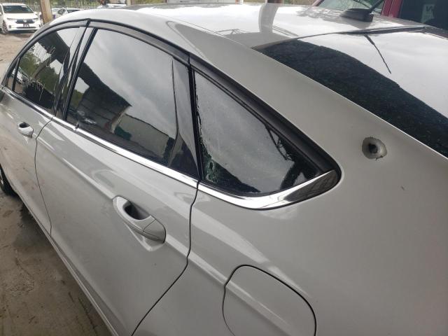 Photo 9 from auction – 2015 FORD FUSION SE with VIN 1FA6P0H76F5126159