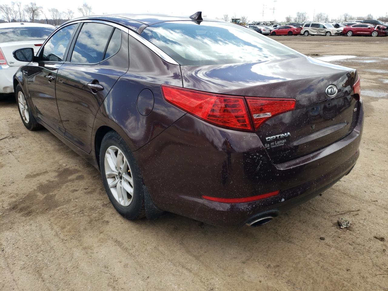 Photo 3 from auction – 2011 KIA OPTIMA LX with VIN KNAGM4A78B5183298