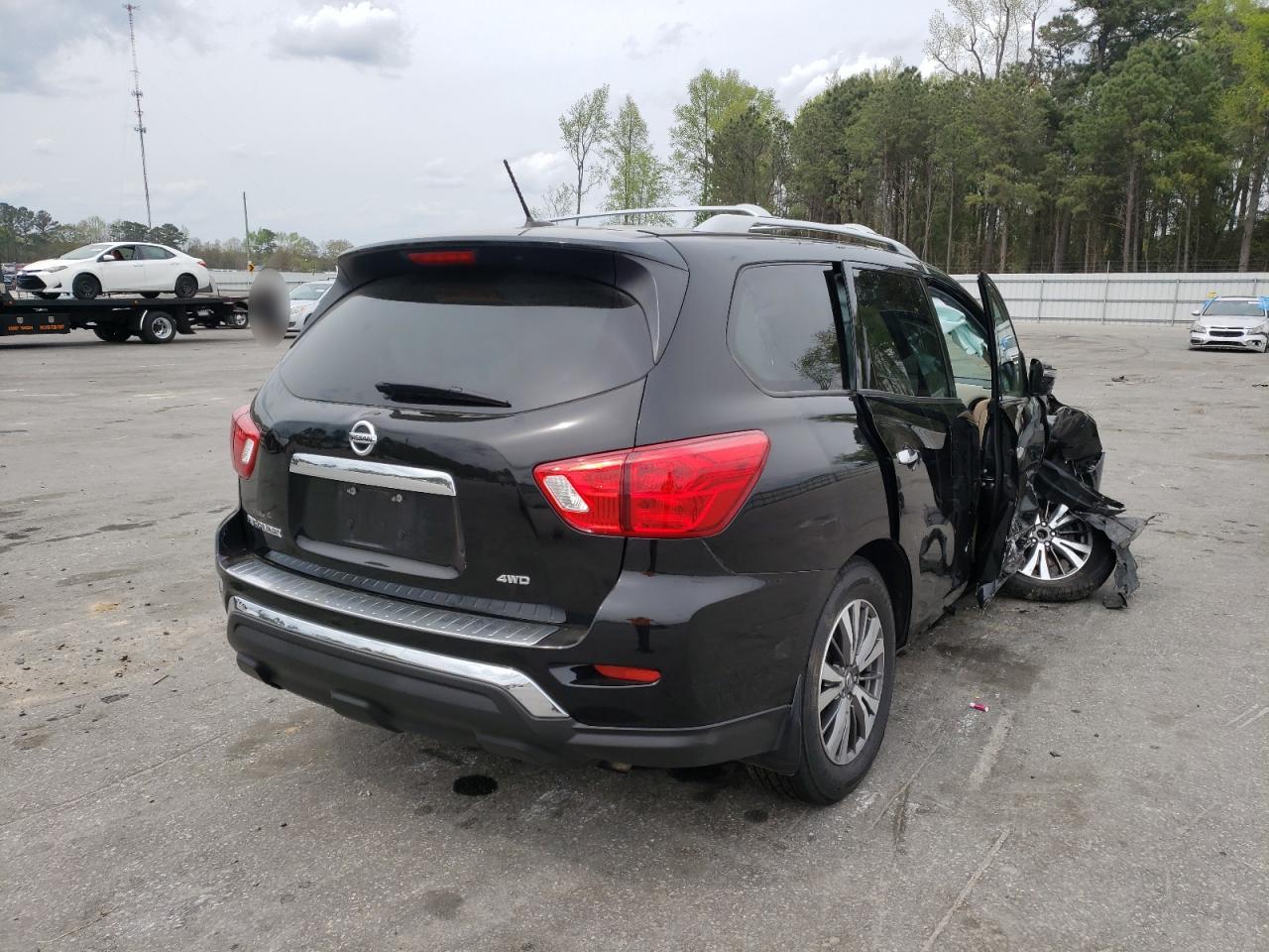 Photo 4 from auction – 2017 NISSAN PATHFINDER with VIN 5N1DR2MM6HC625766