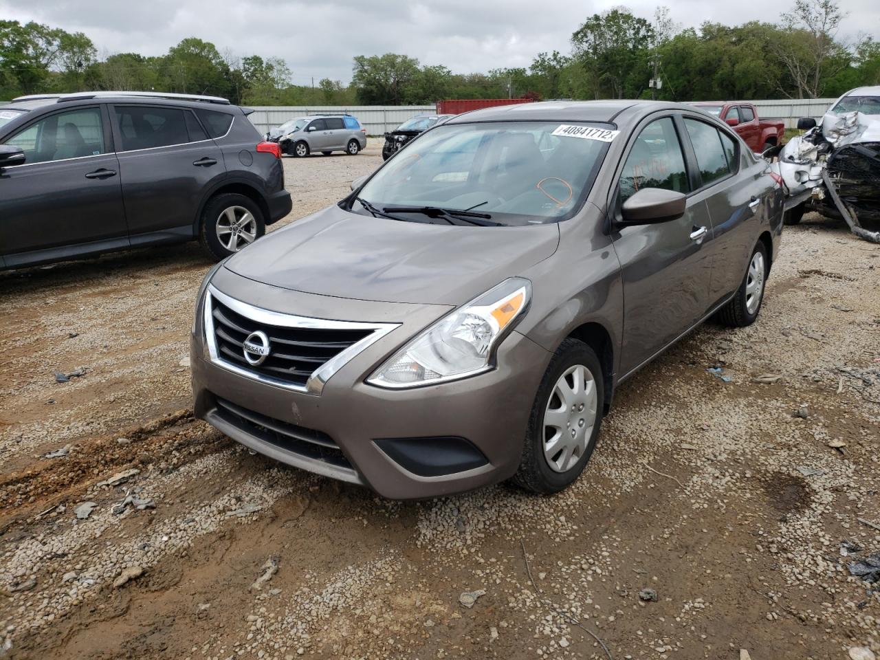 Photo 2 from auction – 2017 NISSAN VERSA S with VIN 3N1CN7AP7HL819947