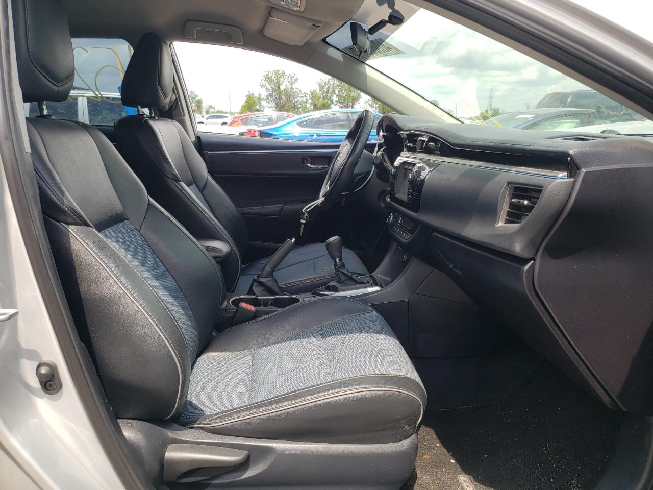 Photo 5 from auction – 2014 TOYOTA COROLLA L with VIN 2T1BURHE3EC042502