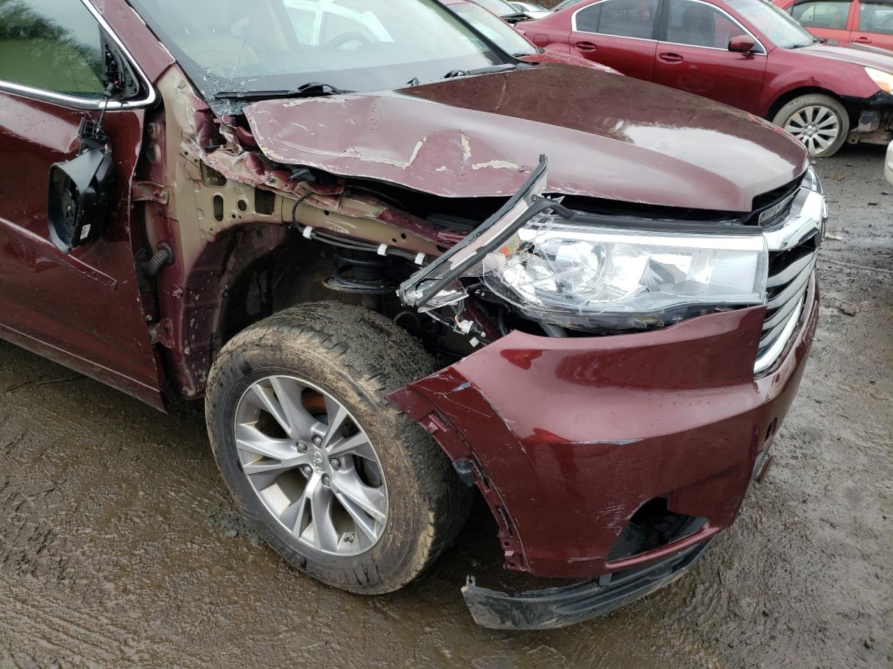 Photo 9 from auction – 2015 TOYOTA HIGHLANDER with VIN 5TDJKRFH4FS217170