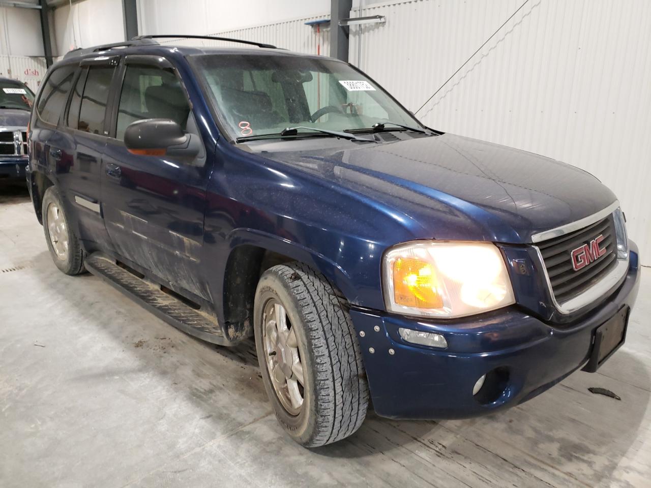 GMC ENVOY 2002 مع رقم تعريف المركبة 1GKDT13SX22190221 - صورة من المزاد