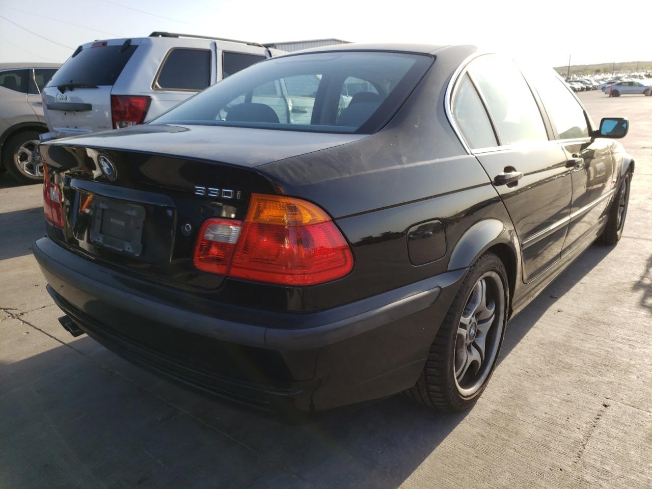 Photo 4 from auction – 2001 BMW 330 I with VIN WBAAV53471JS91834