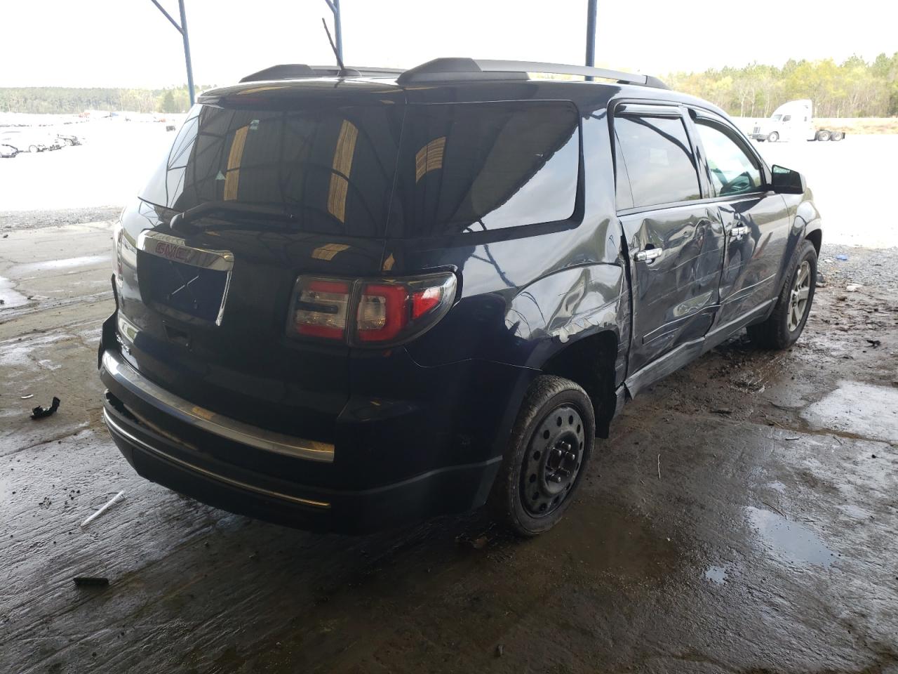 Photo 4 from auction – 2015 GMC ACADIA SLE with VIN 1GKKRPKD2FJ258146