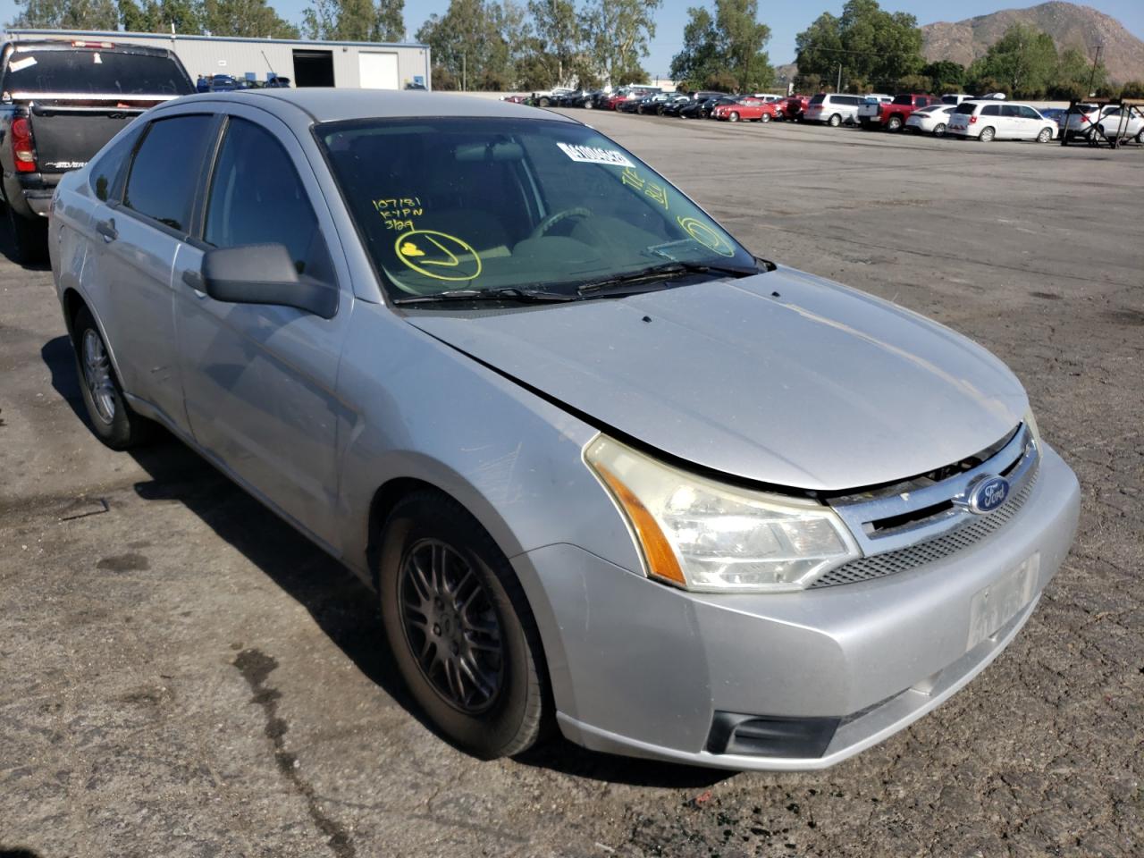 FORD FOCUS SE 2011 with VIN 1FAHP3FN3BW107181 - Photo from auction