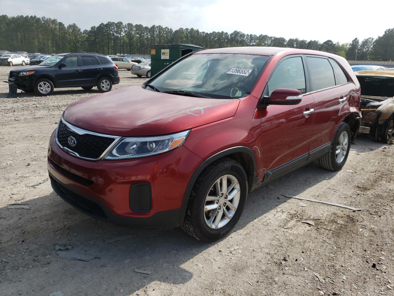 Photo 2 from auction – 2014 KIA SORENTO LX with VIN 5XYKT3A67EG541956