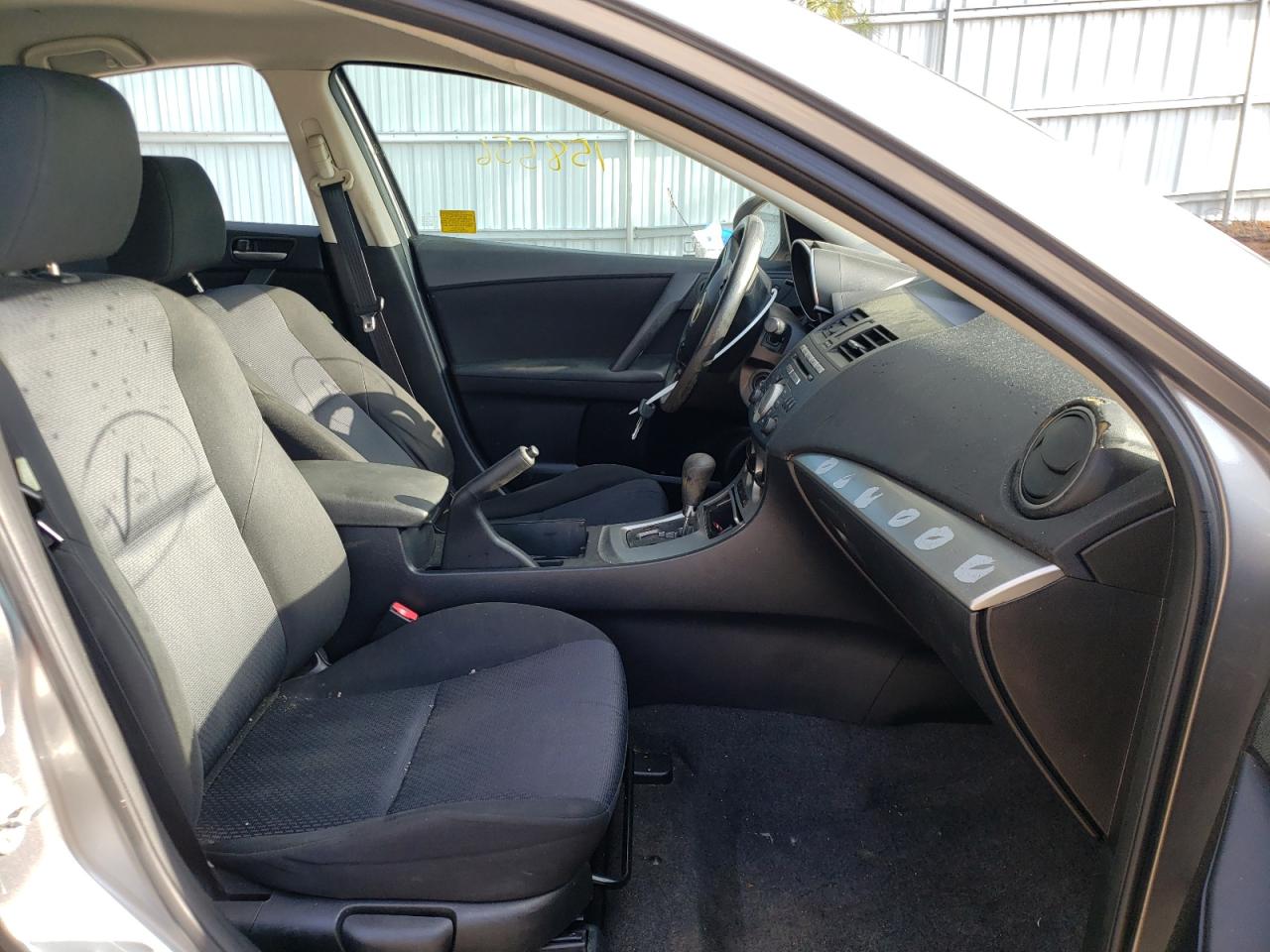 Photo 5 from auction – 2010 MAZDA 3 I with VIN JM1BL1SG5A1222903