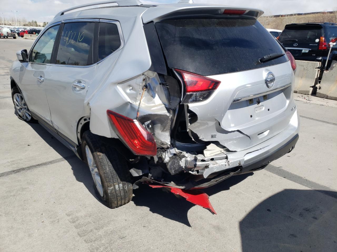 Photo 9 from auction – 2017 NISSAN ROGUE S with VIN KNMAT2MV0HP606351