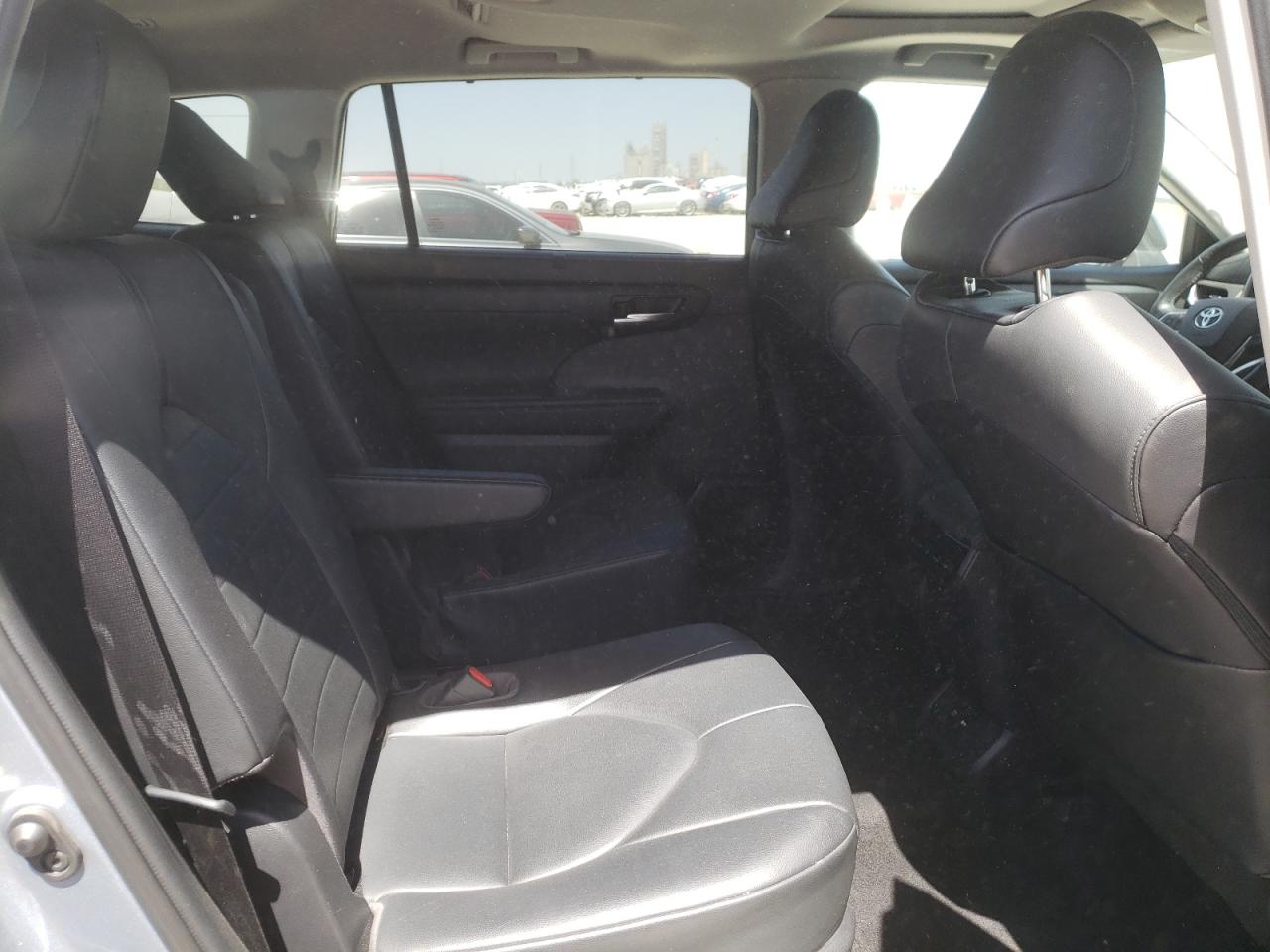 Zdjęcie 6 z aukcji – 2020 TOYOTA HIGHLANDER z VIN 5TDGZRAH5LS006262