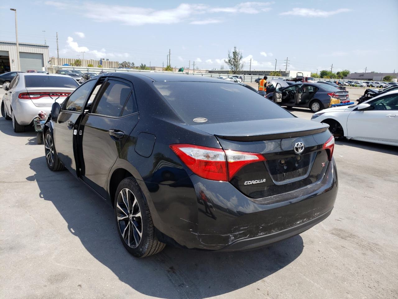 Photo 3 from auction – 2015 TOYOTA COROLLA L with VIN 2T1BURHE2FC417118