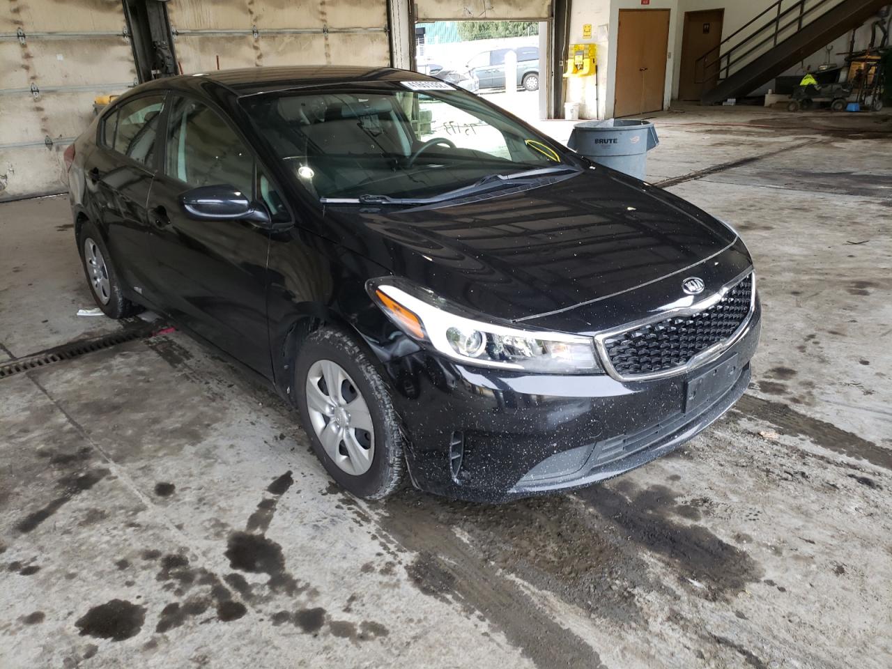 KIA FORTE LX 2017 with VIN 3KPFK4A76HE088868 - Photo from auction