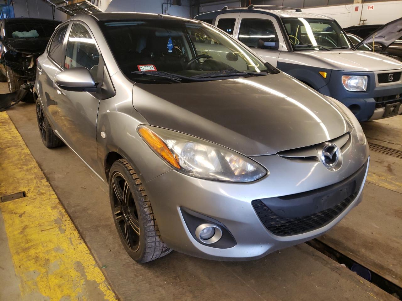 MAZDA MAZDA2 2011 with VIN JM1DE1HZ5B0110587 - Photo from auction