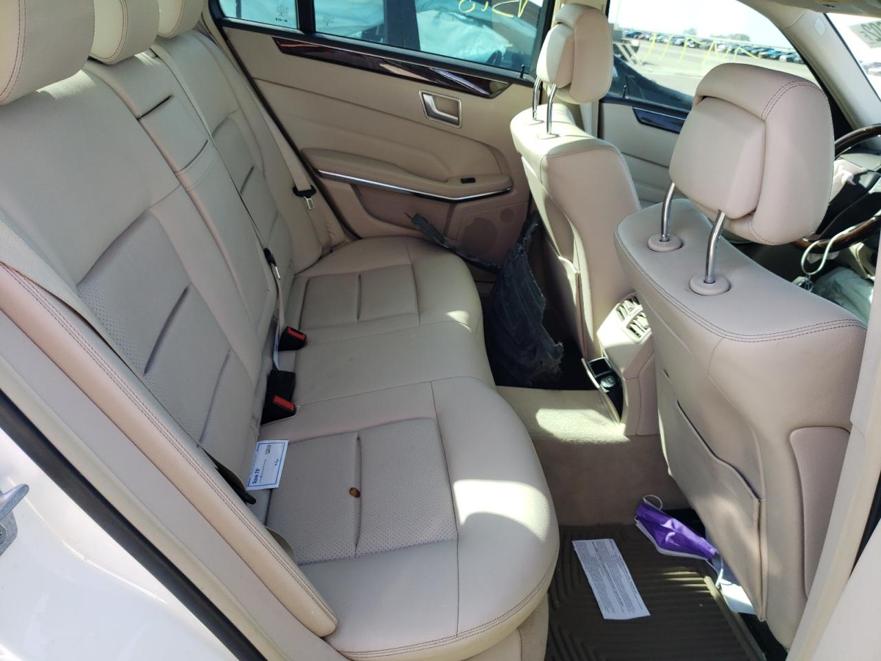 Photo 6 from auction – 2014 MERCEDES-BENZ E 350 with VIN WDDHF5KB3EA921844