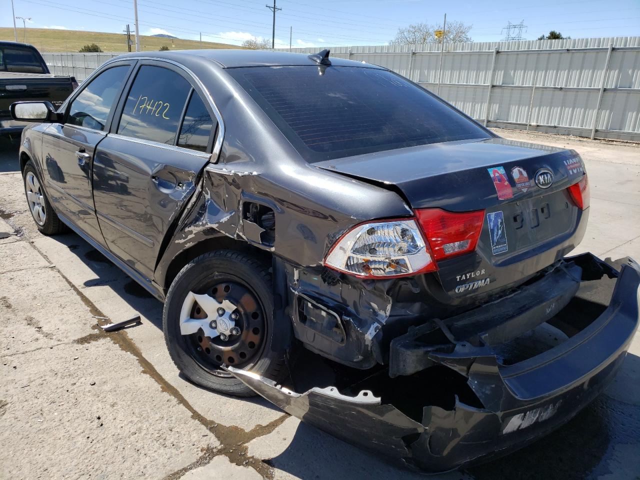 Photo 3 from auction – 2010 KIA OPTIMA LX with VIN KNAGG4A88A5454424
