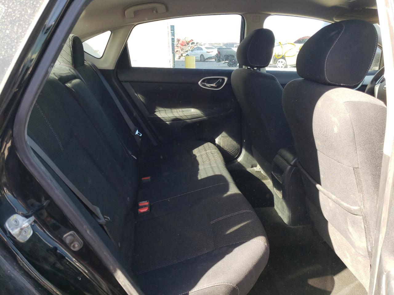 Photo 6 from auction – 2014 NISSAN SENTRA S with VIN 3N1AB7AP4EY202813