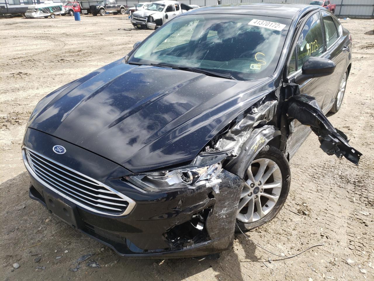 Photo 2 from auction – 2019 FORD FUSION SE with VIN 3FA6P0LU1KR180327