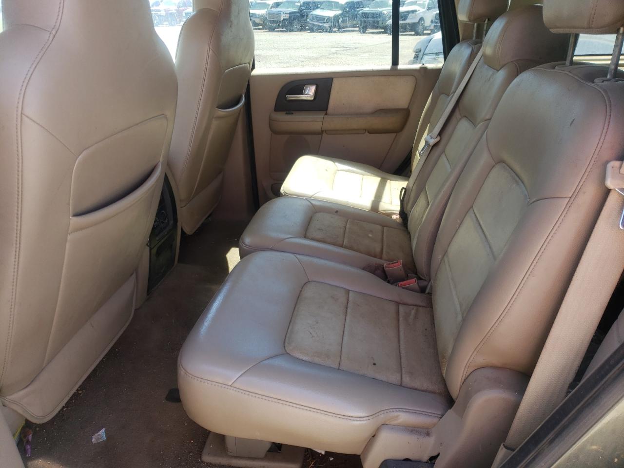 Photo 6 from auction – 2004 FORD EXPEDITION with VIN 1FMPU18L04LA99975