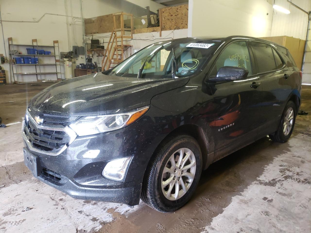 Photo 2 from auction – 2018 CHEVROLET EQUINOX LS with VIN 2GNAXREV8J6261854