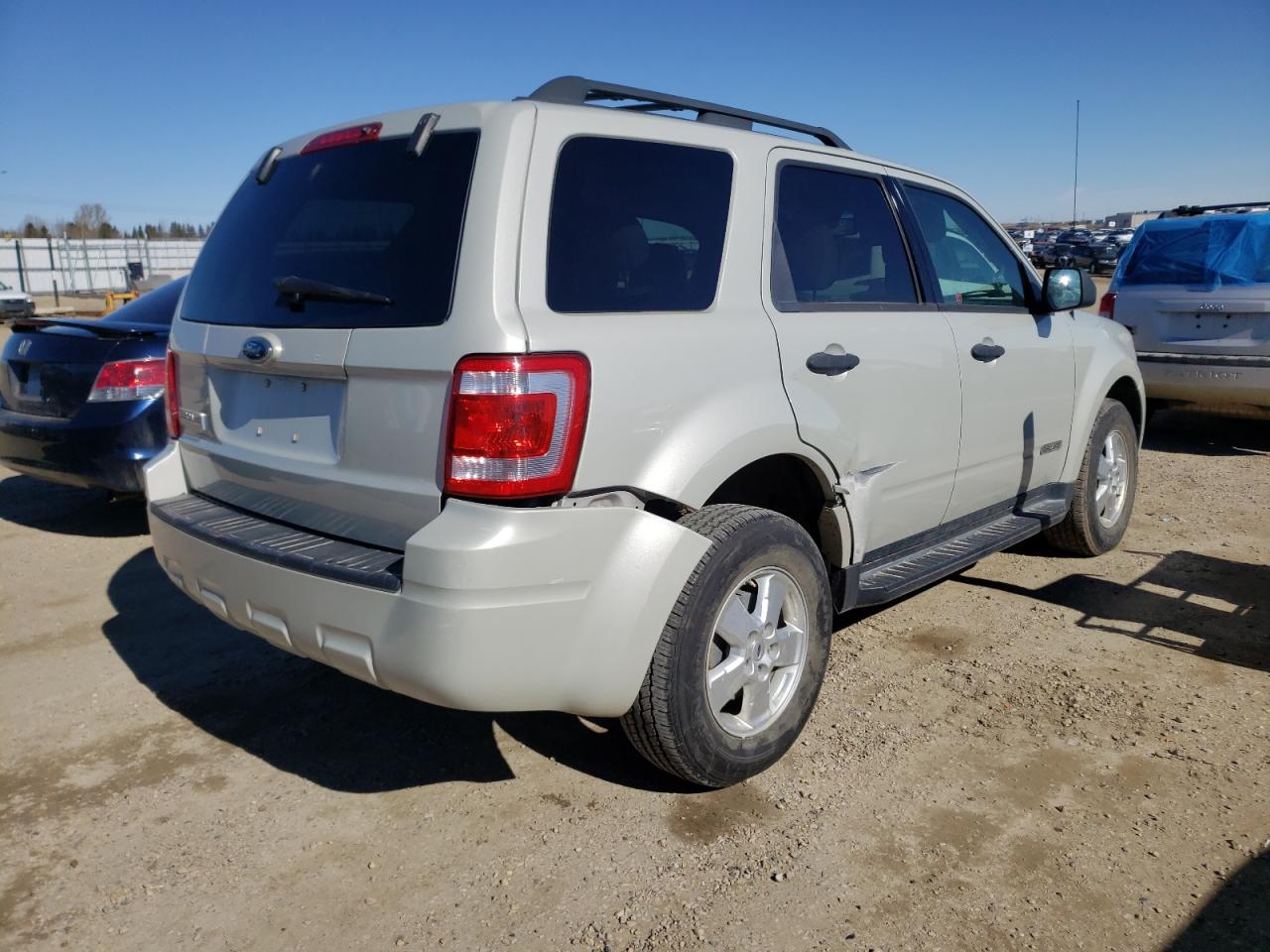 Photo 4 from auction – 2008 FORD ESCAPE XLT with VIN 1FMCU03Z28KD82555