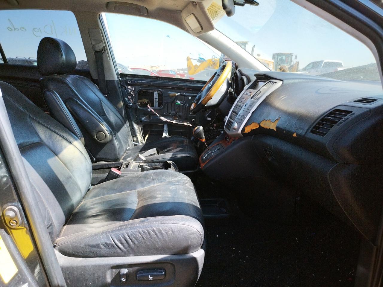 Photo 5 from auction – 2004 LEXUS RX 330 with VIN 2T2HA31U64C007285