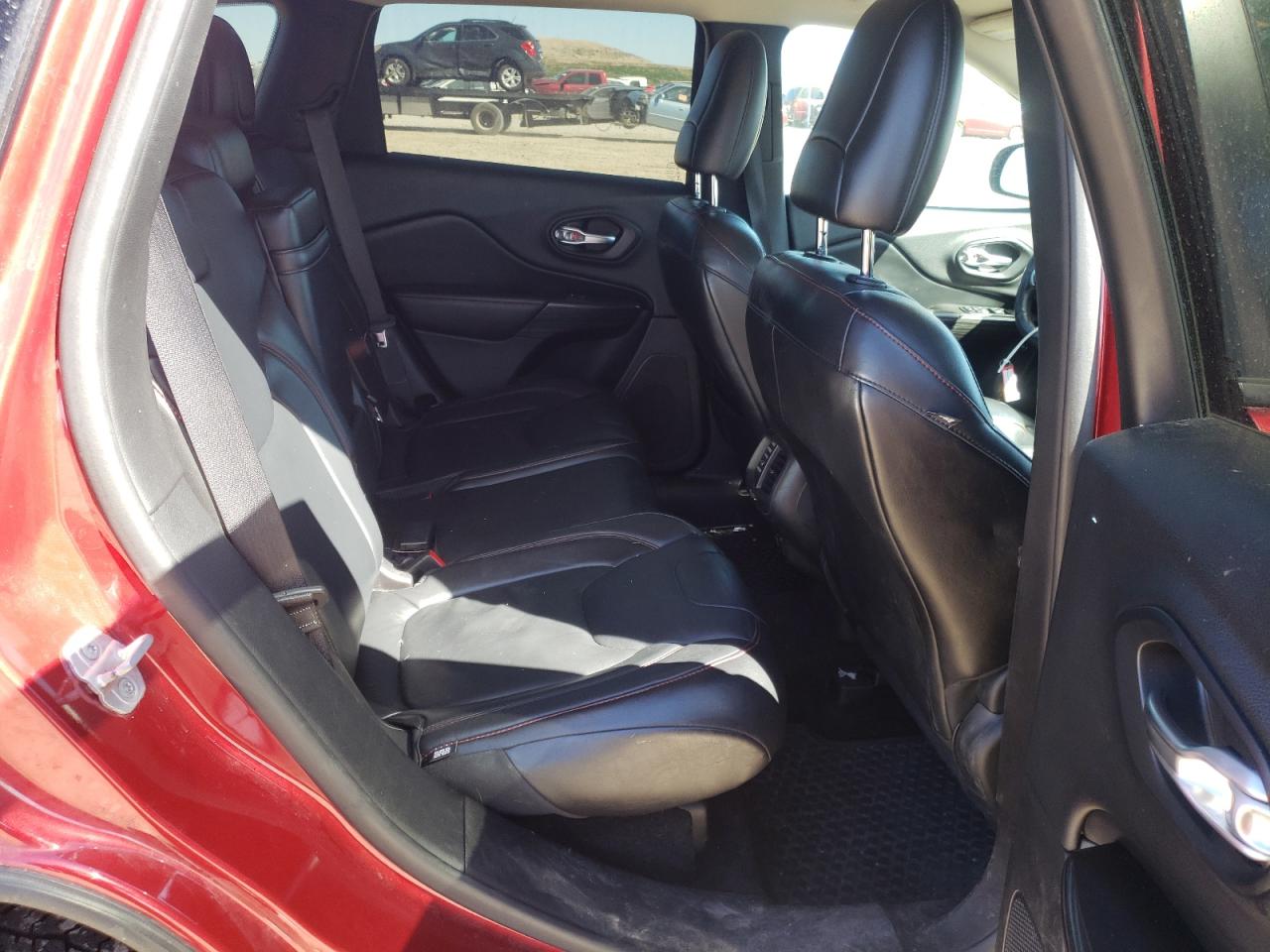 Photo 6 from auction – 2014 JEEP CHEROKEE T with VIN 1C4PJMBS8EW132350