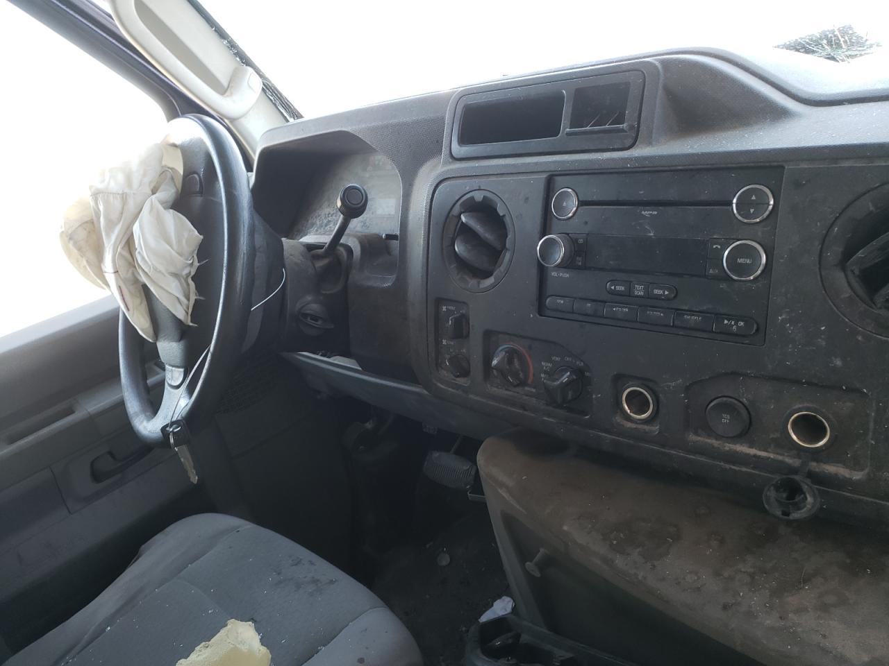 Photo 9 from auction – 2011 FORD ECONOLINE with VIN 1FBSS3BL2BDA33934